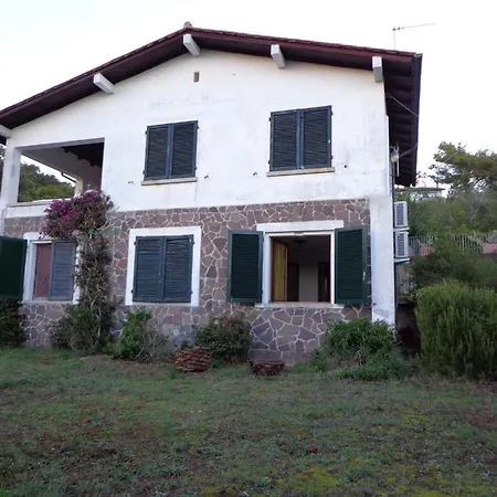 Vila With Garden And Terrace For 8 Pax *